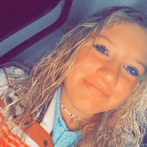 Meet your Posher, Haley